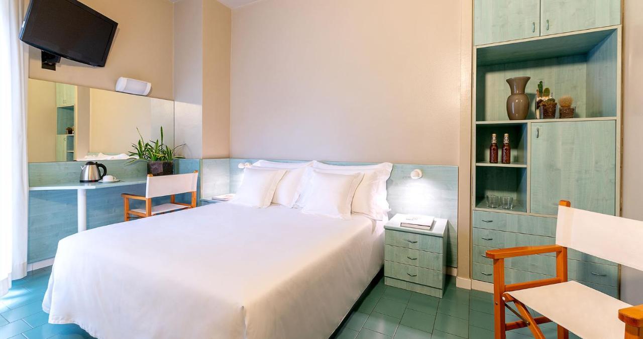 Victoria Palace Hotel Cattolica Esterno foto