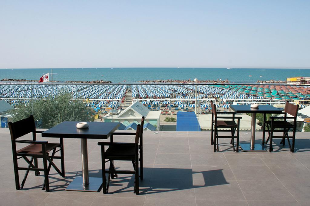 Victoria Palace Hotel Cattolica Esterno foto